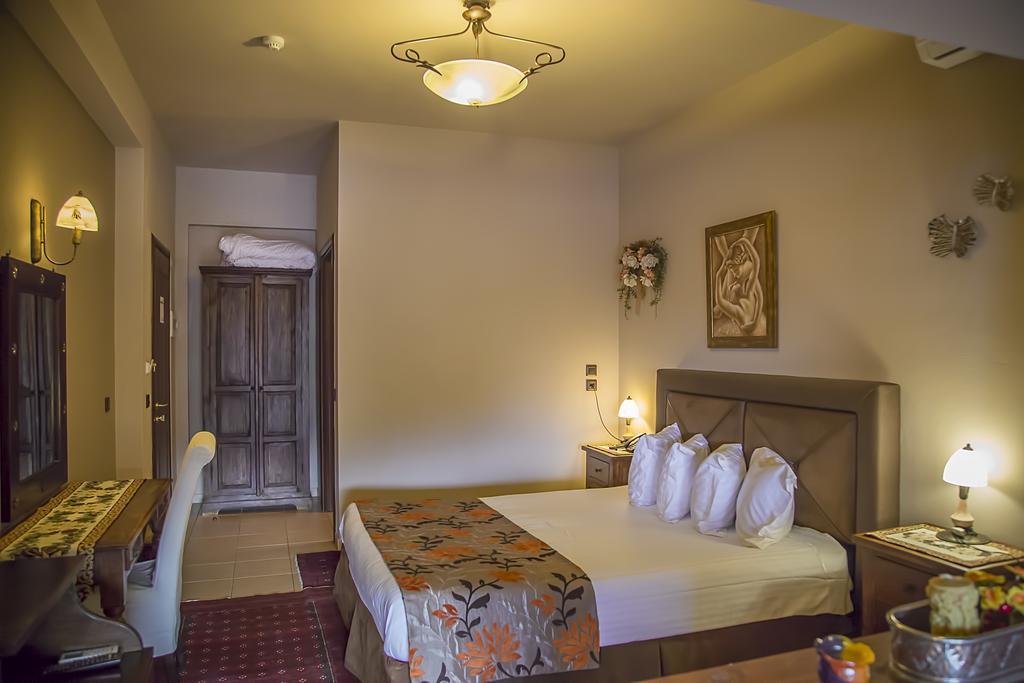 Pandion Luxury Boutique Hotel & Suites With Spa نيوكوريون المظهر الخارجي الصورة